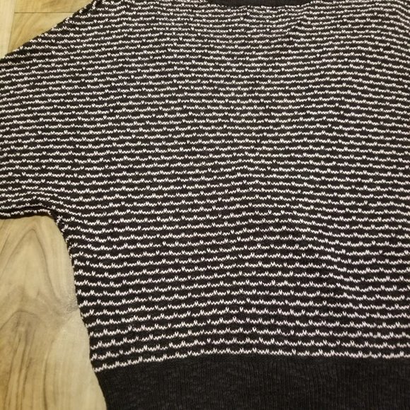 New AMERICAN EAGLE Cardigan Sweater Size S Womens Button Down V Neck Gray Pink - Picture 6 of 11